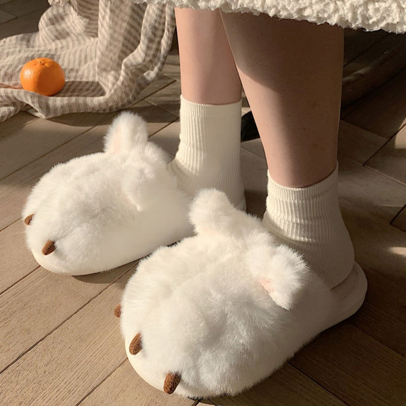 Fluffy sales white slippers